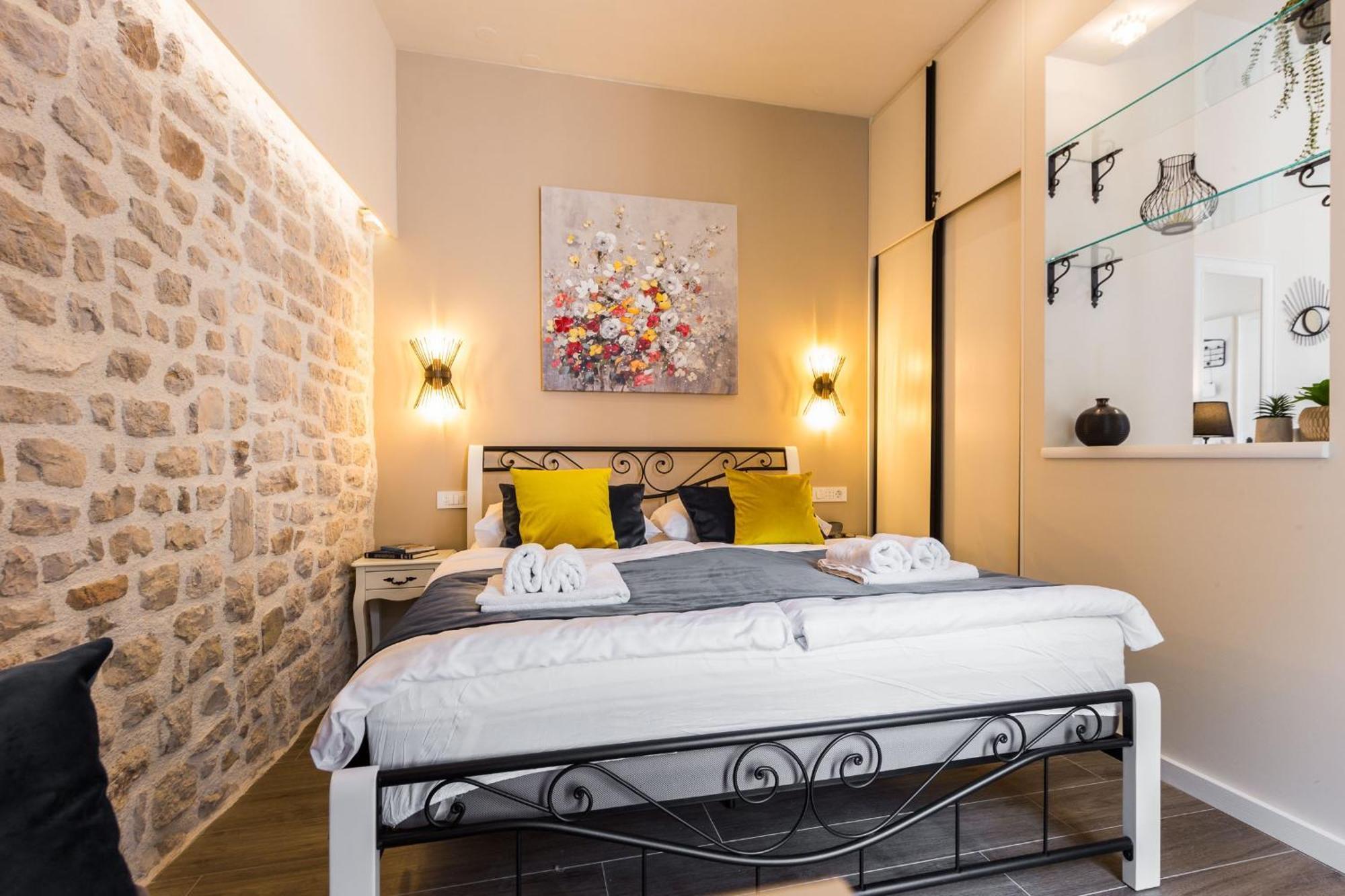 Angie Central Rooms Zára Szoba fotó